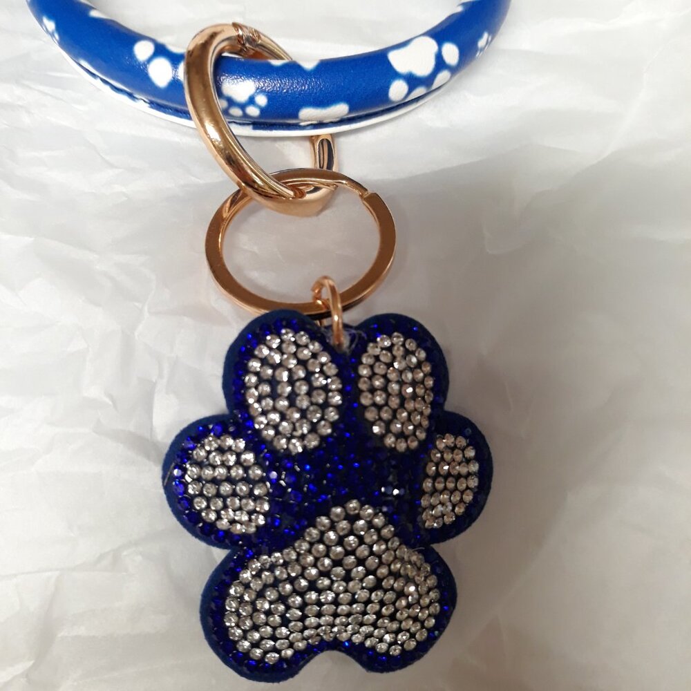NEW Paw Pet Bracelet Keychain Light Blue Black Paw prints Heart shape puff NWT